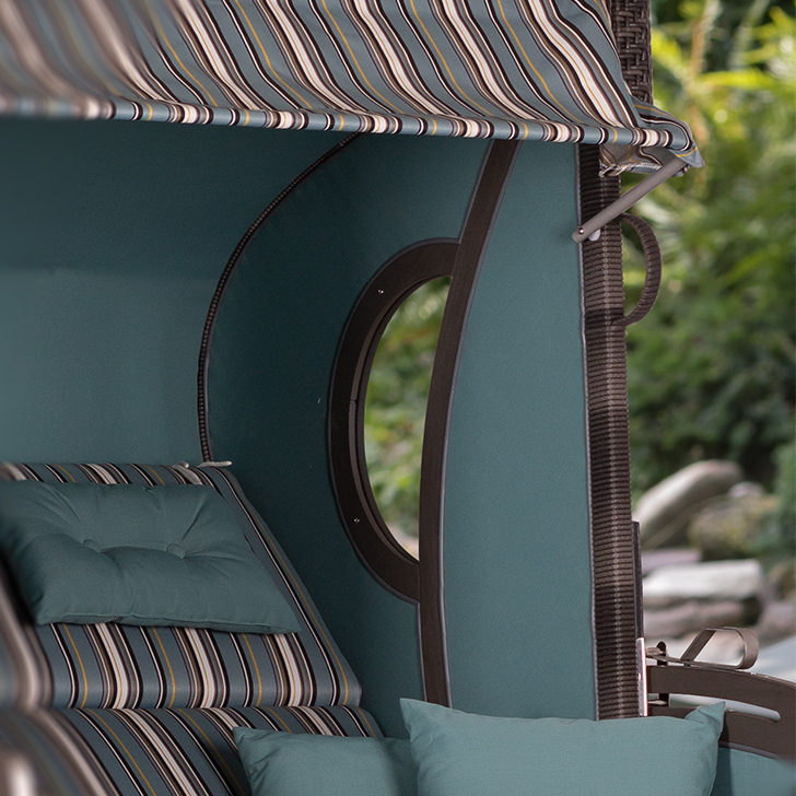 379604446p_amrum_xl_sonderedition_stone-grey_444_milieu_garten_2